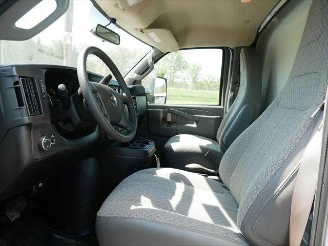 2025 Chevrolet Express Cutaway Work Van