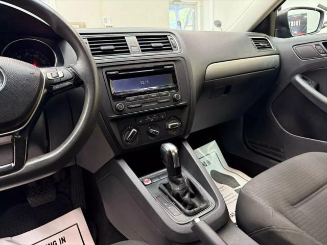 2015 Volkswagen Jetta 1.8T SE