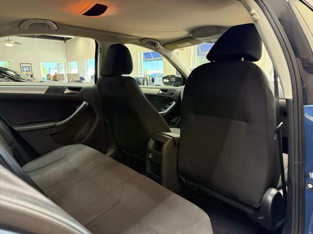 2015 Volkswagen Jetta 1.8T SE