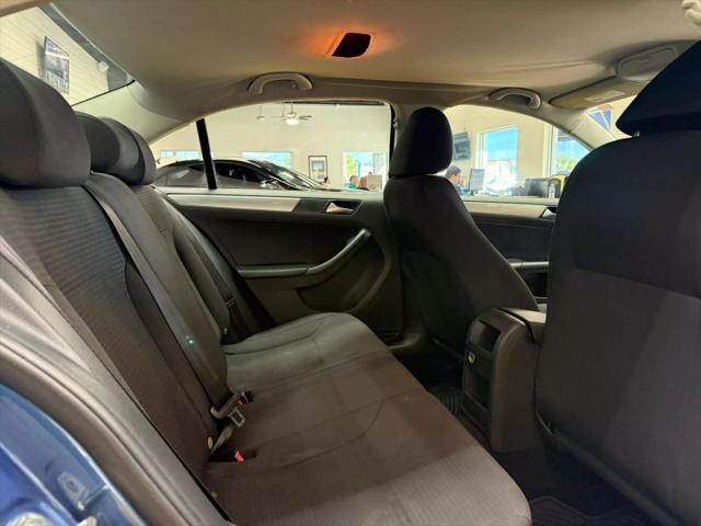2015 Volkswagen Jetta 1.8T SE