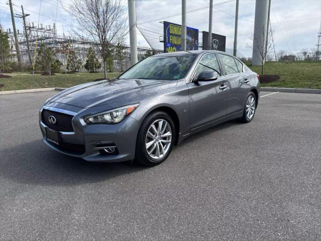 2015 INFINITI Q50 Premium