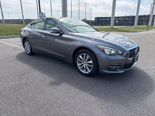 2015 INFINITI Q50 Premium
