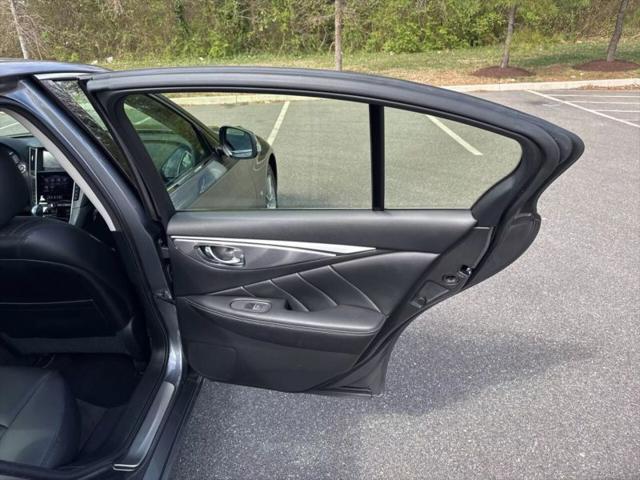 2015 INFINITI Q50 Premium
