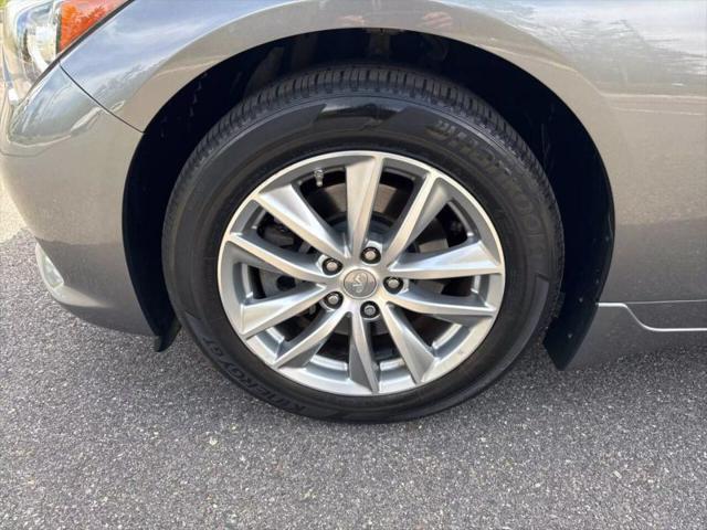 2015 INFINITI Q50 Premium