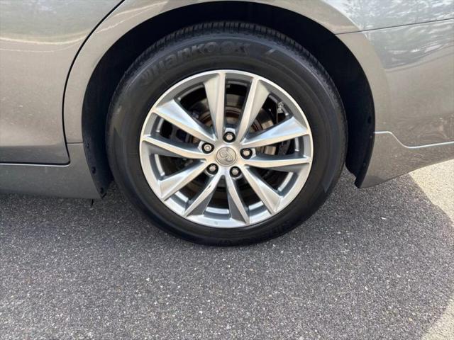 2015 INFINITI Q50 Premium