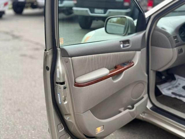 2004 Toyota Sienna XLE
