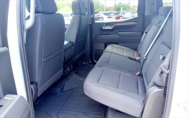 2025 GMC Sierra 1500 4WD Crew Cab Short Box Elevation with 3SB