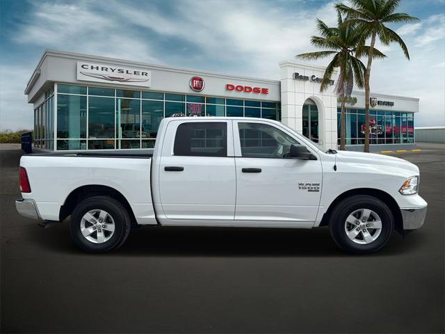 2022 RAM 1500 Classic SLT Crew Cab 4x2 57 Box