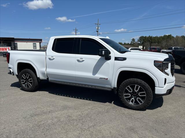 2023 GMC Sierra 1500 4WD Crew Cab Short Box AT4