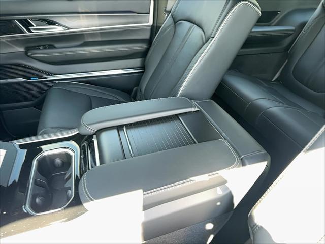 2024 Jeep Grand Wagoneer L Series II 4x4