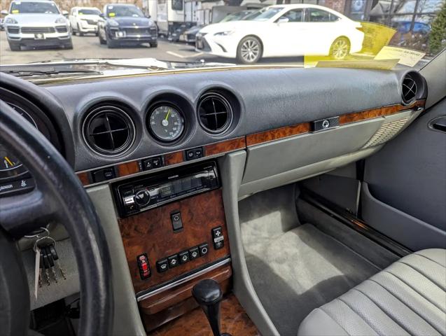 1987 Mercedes-Benz 560 SERIES 2dr Roadster 560SL