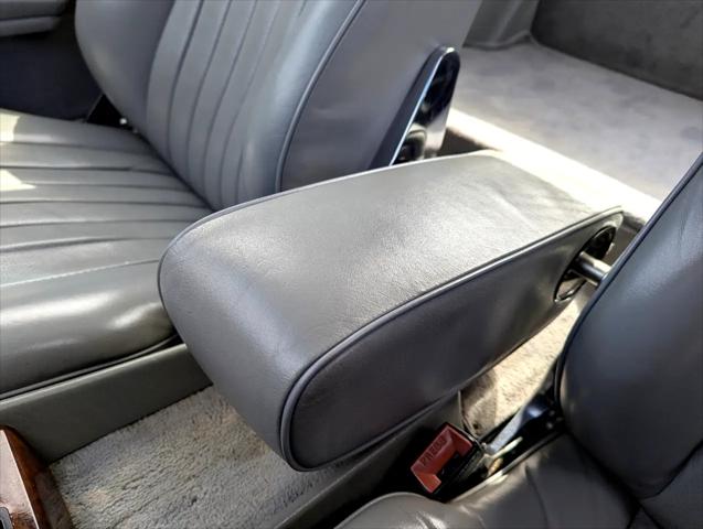 1987 Mercedes-Benz 560 SERIES 2dr Roadster 560SL