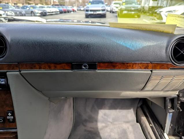 1987 Mercedes-Benz 560 SERIES 2dr Roadster 560SL