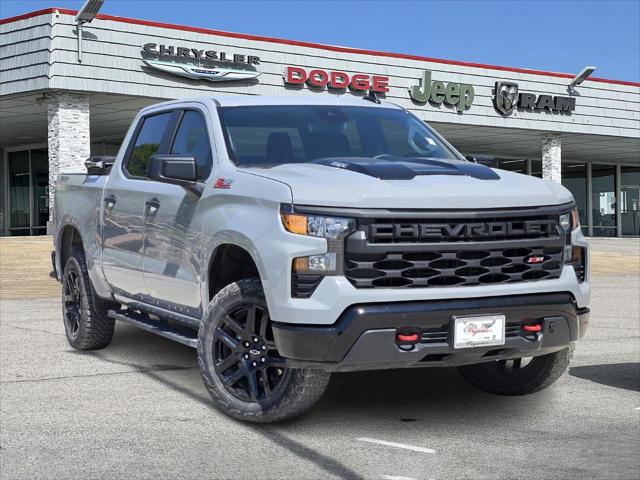 2024 Chevrolet Silverado 1500 4WD Crew Cab Short Bed Custom Trail Boss