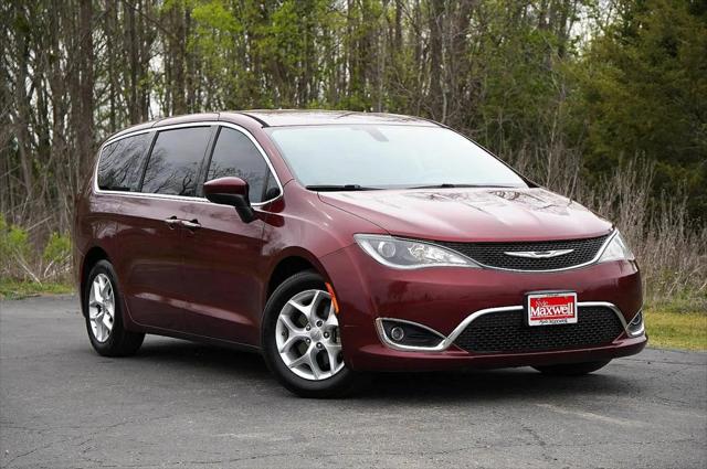 2017 Chrysler Pacifica Touring Plus