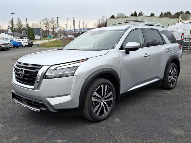 2023 Nissan Pathfinder Platinum 4WD