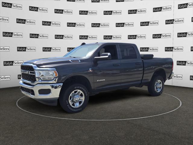 2022 RAM 2500 Tradesman Crew Cab 4x4 64 Box