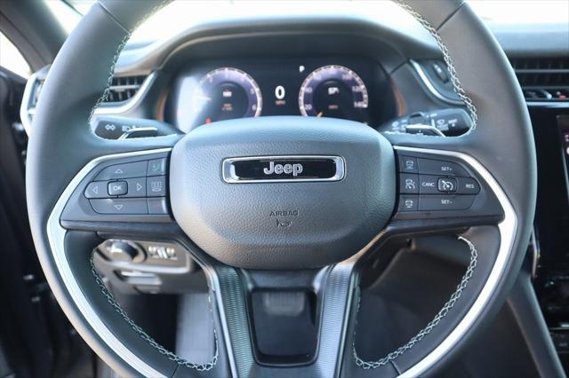 2025 Jeep Grand Cherokee GRAND CHEROKEE LAREDO X 4X2
