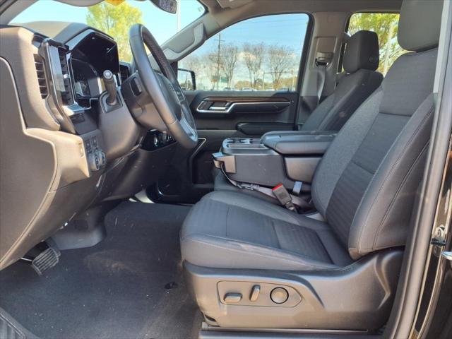 2023 Chevrolet Silverado 1500 4WD Crew Cab Short Bed RST