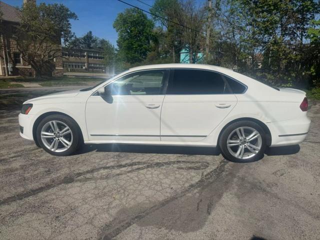 2014 Volkswagen Passat 3.6L V6 SEL Premium