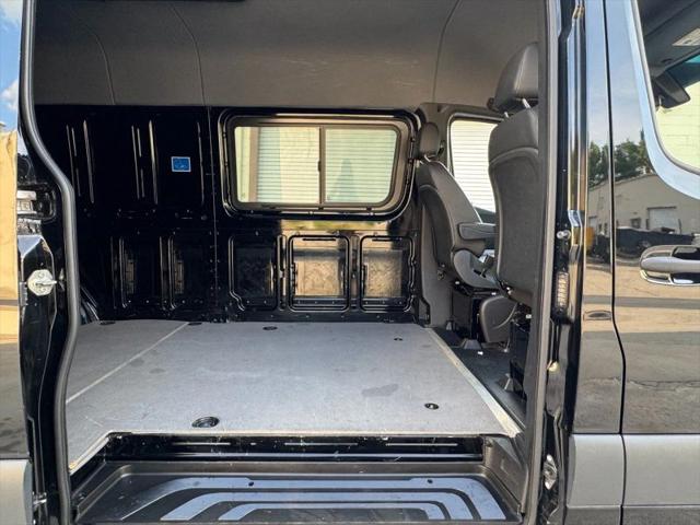 2023 Mercedes-Benz Sprinter 2500 High Roof 4-Cyl Diesel HO