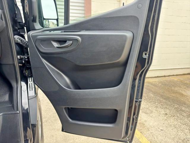 2023 Mercedes-Benz Sprinter 2500 High Roof 4-Cyl Diesel HO
