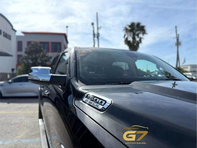 2019 Ram 1500 Laramie Crew Cab 4x4 5'7" Box