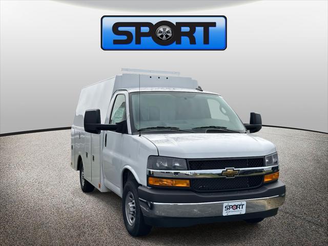 2024 Chevrolet Express Cutaway Work Van
