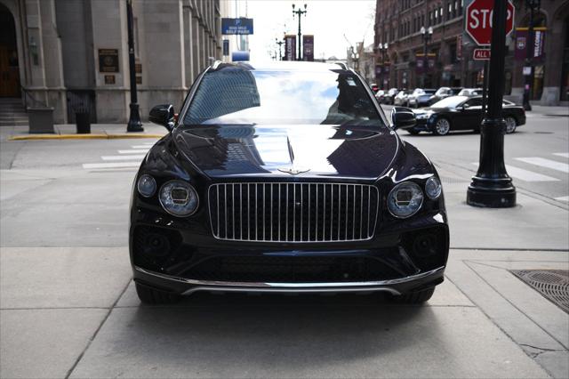 2023 Bentley Bentayga EWB V8