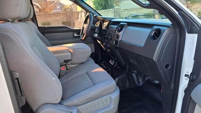 2013 Ford F-150 XL Pickup 4D 8 ft