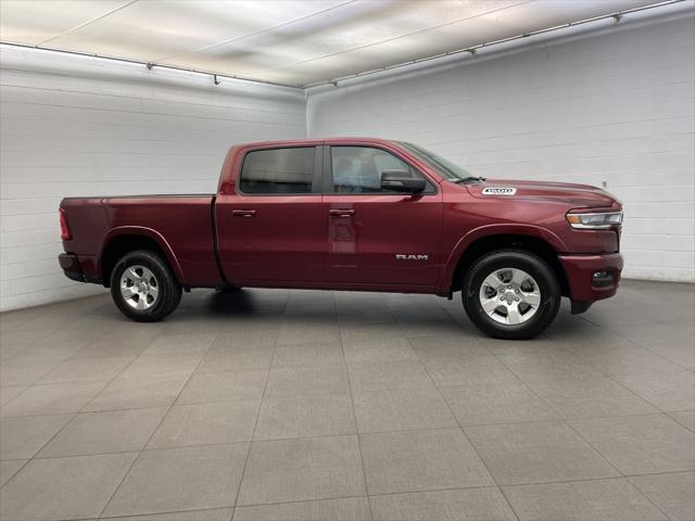 2025 RAM Ram 1500 RAM 1500 BIG HORN CREW CAB 4X4 64 BOX