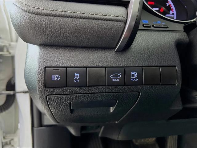 2020 Toyota Camry SE Nightshade Edition AWD