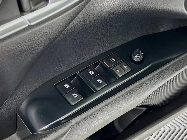 2020 Toyota Camry SE Nightshade Edition AWD