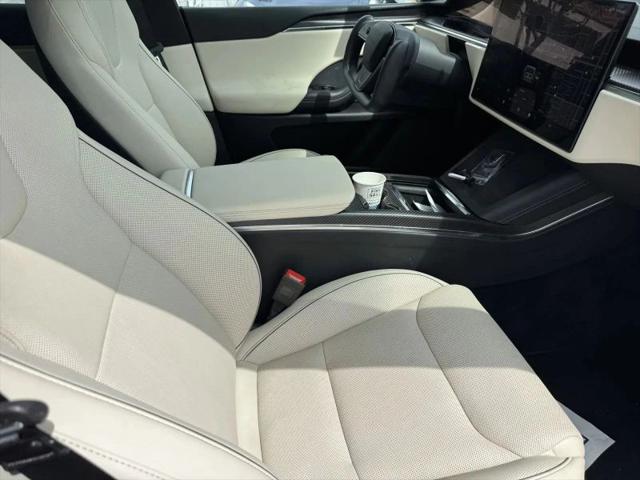 2022 Tesla Model X Plaid Tri Motor All-Wheel Drive