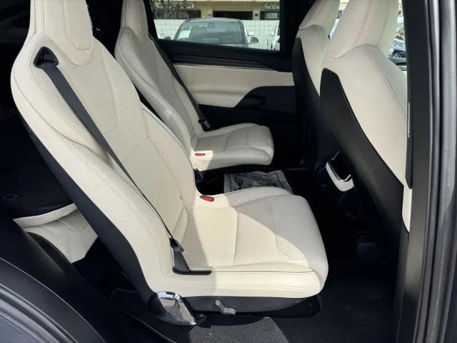 2022 Tesla Model X Plaid Tri Motor All-Wheel Drive