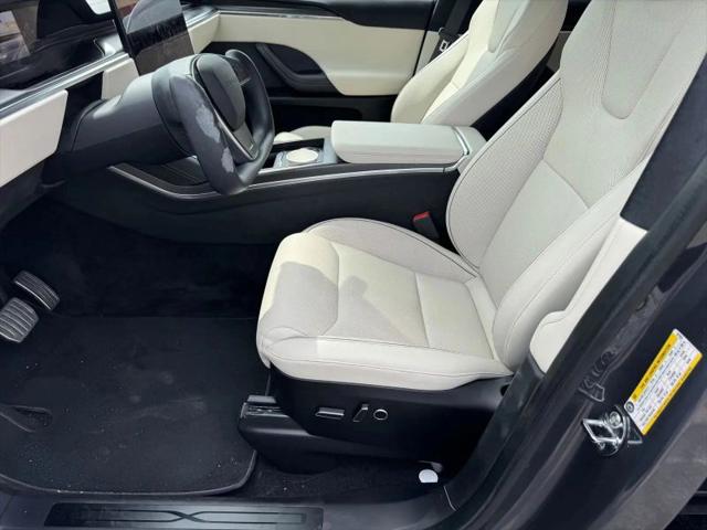 2022 Tesla Model X Plaid Tri Motor All-Wheel Drive