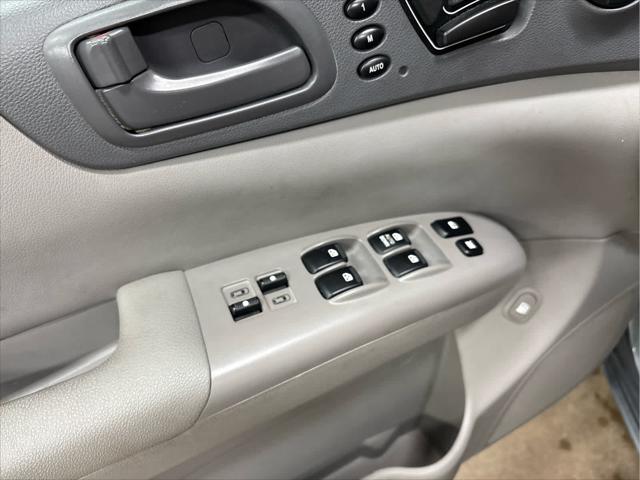 Used 2007 Kia Sedona For Sale in Wilmington, OH