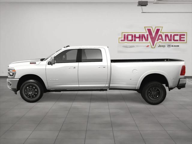2025 RAM Ram 3500 RAM 3500 LARAMIE CREW CAB 4X4 8 BOX 2025 RAM Ram 3500 RAM 3500 LARAMIE CREW CAB 4X4 8 BOX