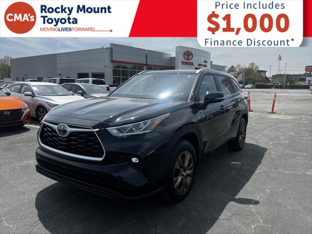 2023 Toyota Highlander Hybrid XLE Bronze