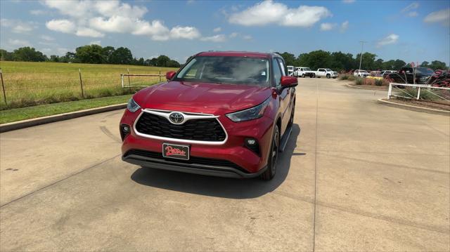 2024 Toyota Highlander LE