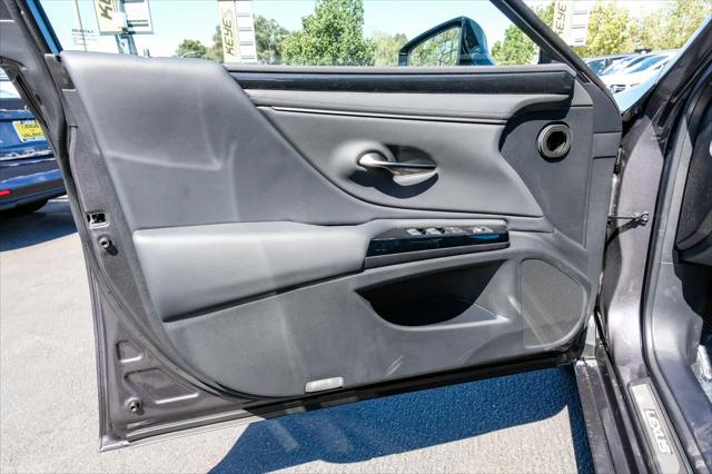 2025 Lexus ES 350 Unknown