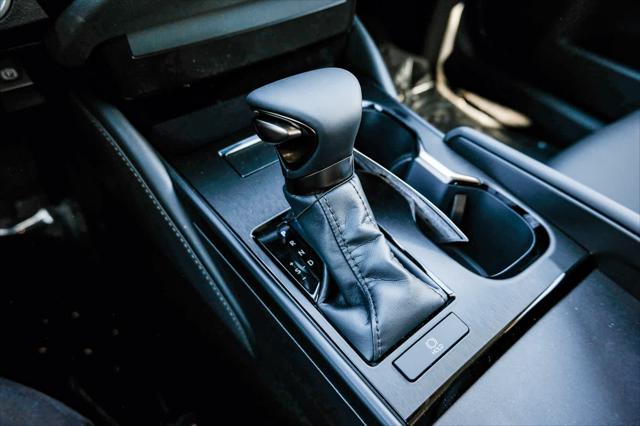 2025 Lexus ES 350 Unknown
