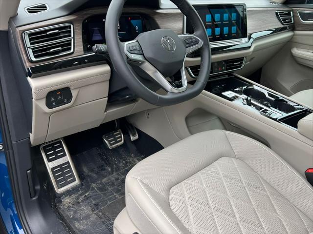 2025 Volkswagen Atlas 2.0T SEL Premium R-Line
