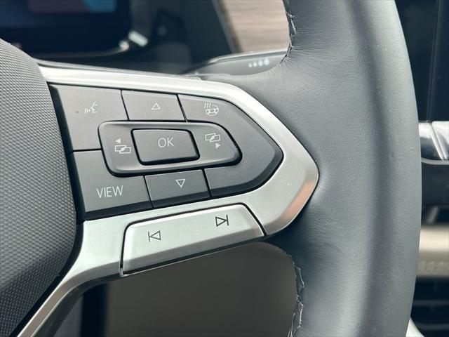 2025 Volkswagen Atlas 2.0T SEL Premium R-Line