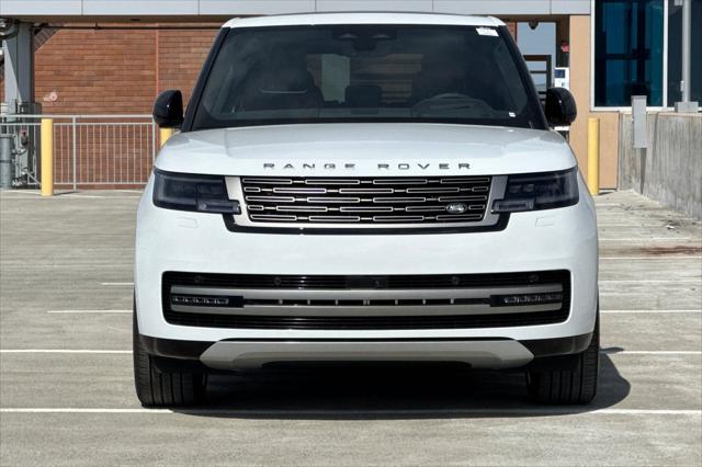 2025 Land Rover Range Rover P530 SE