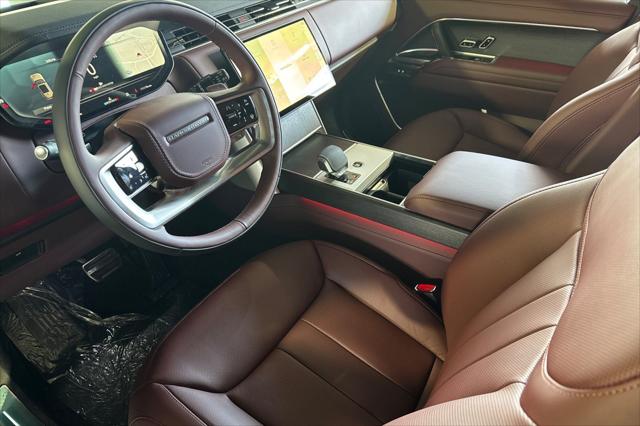 2025 Land Rover Range Rover P530 SE