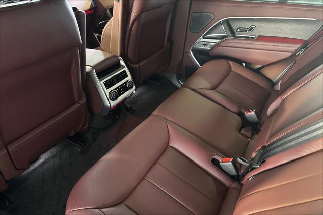 2025 Land Rover Range Rover P530 SE