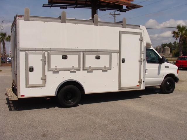 2007 Ford E-450 Cutaway E-450