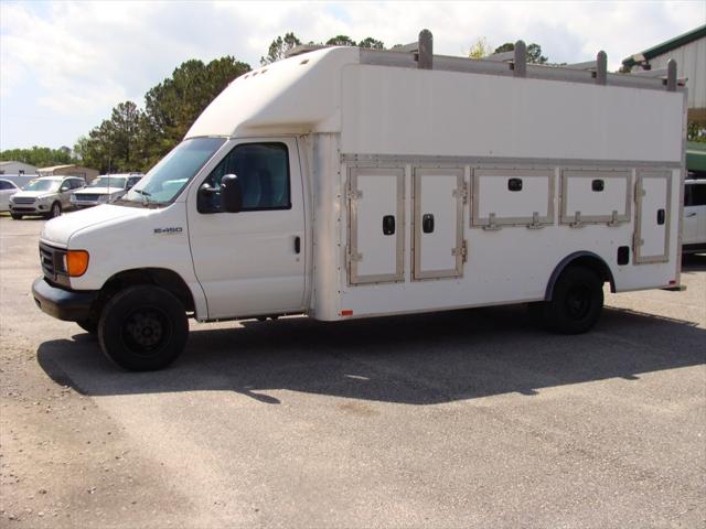 2007 Ford E-450 Cutaway E-450