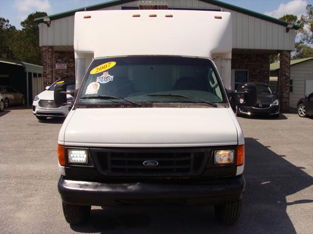 2007 Ford E-450 Cutaway E-450